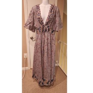 Free People Periwinkle Midi Dress with a Floral Design -  Size Large